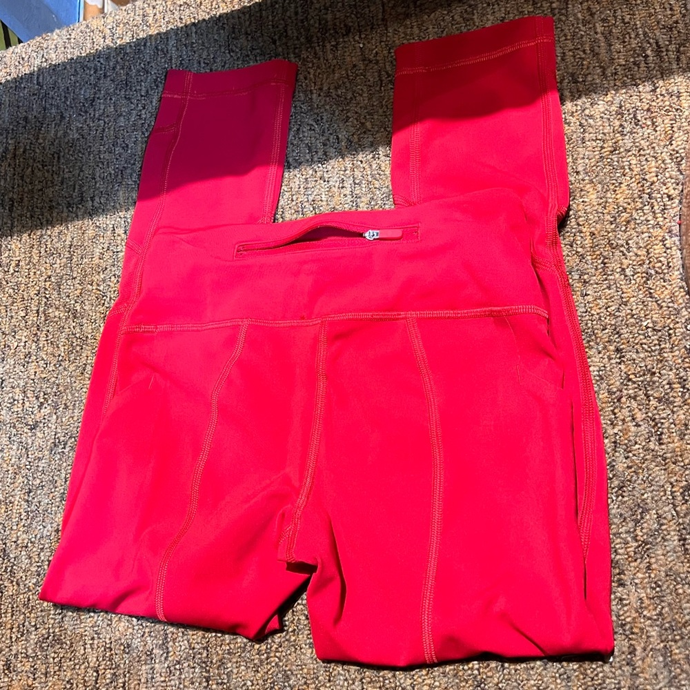 Lululemon red leggings with side pockets